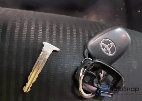 2015 Toyota Rav4 Le z USA, uszkodzony, nr VIN 2T3BFREV5FW291406